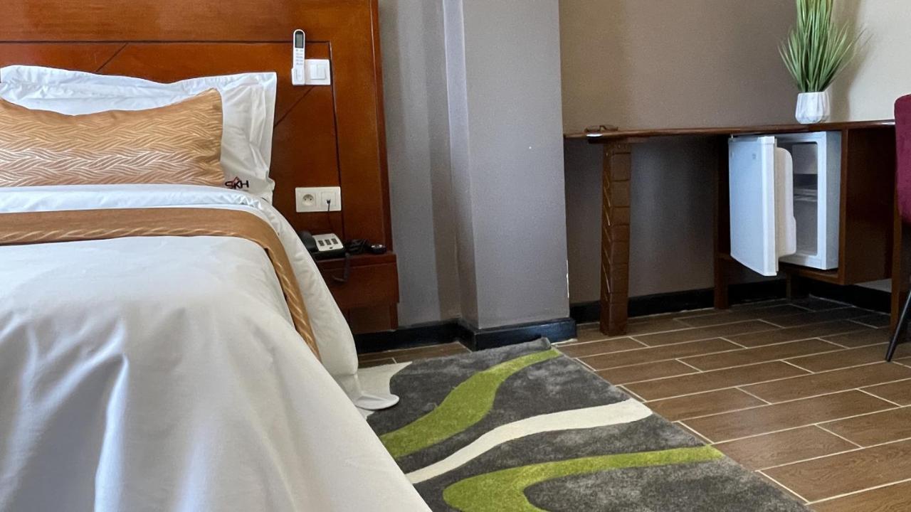 Sky Kenako Hotel Kribi Zewnętrze zdjęcie