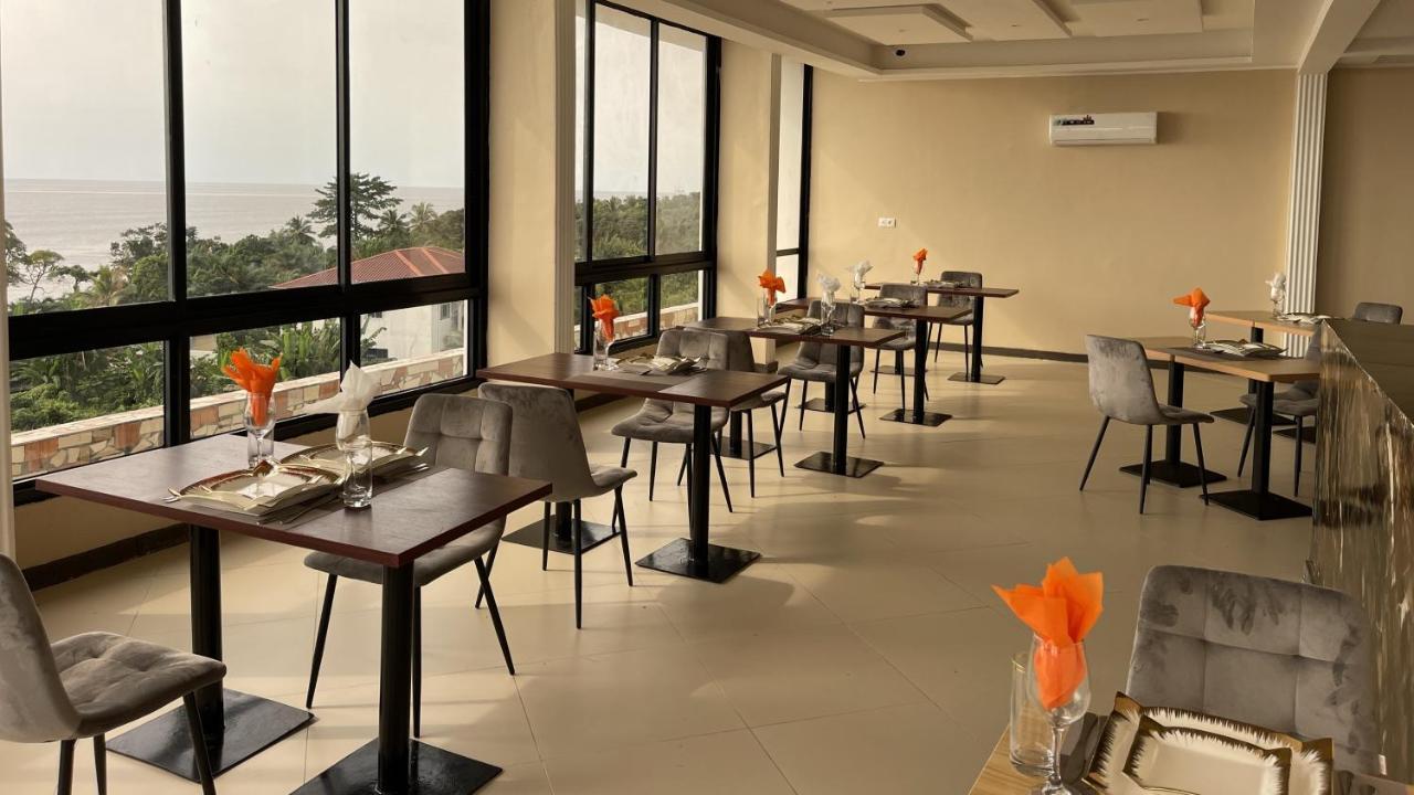 Sky Kenako Hotel Kribi Zewnętrze zdjęcie