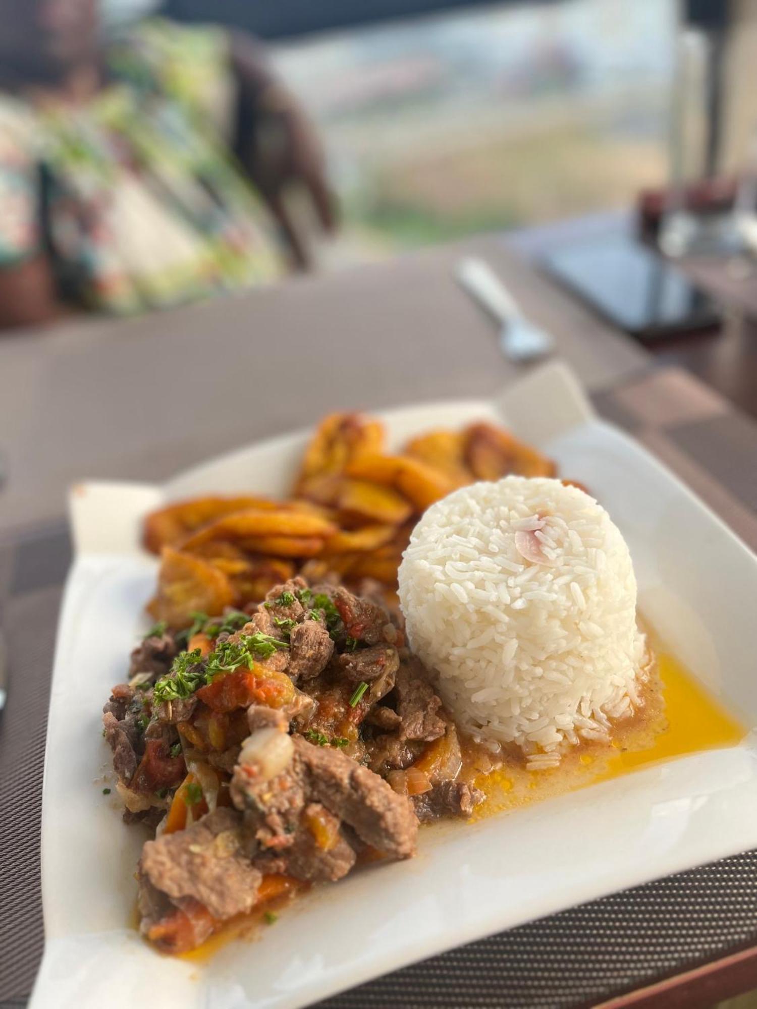 Sky Kenako Hotel Kribi Zewnętrze zdjęcie