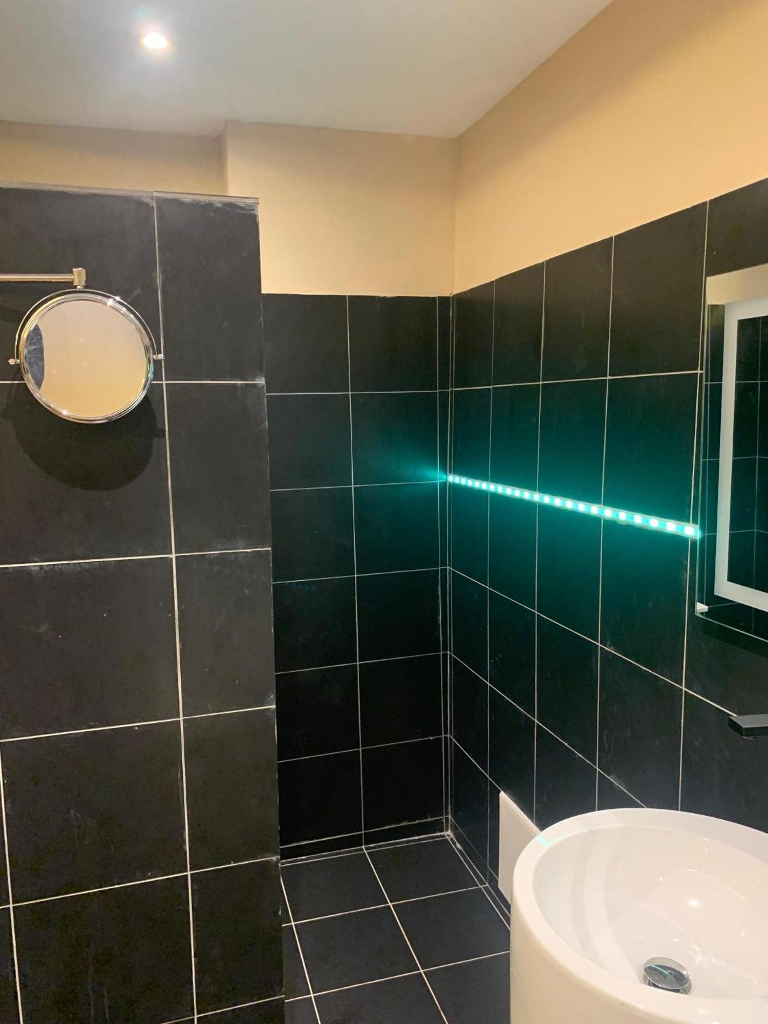 Sky Kenako Hotel Kribi Pokój zdjęcie